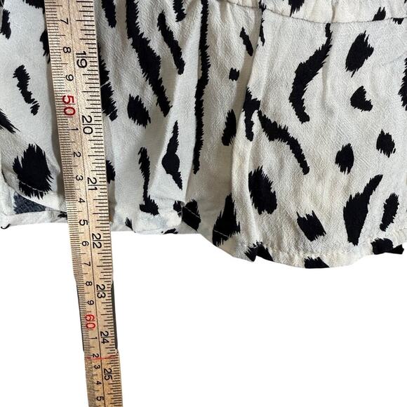 Rails Women's Animal Print Button Down Blouse Cinched Waist Work Wear | Small - Picture 9 of 10